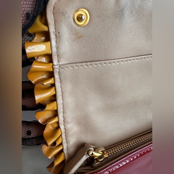 Miu Miu Rare Patent Leather Ruffle Wallet on a chain - Picture 10 of 17